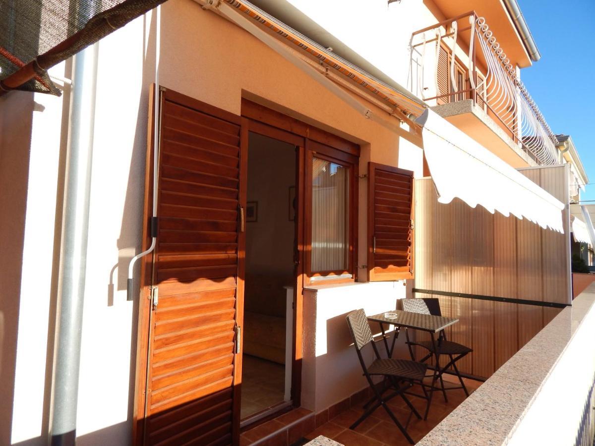 Apartment Jelena Fažana エクステリア 写真