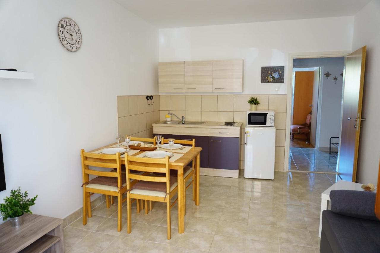 Apartment Jelena Fažana エクステリア 写真